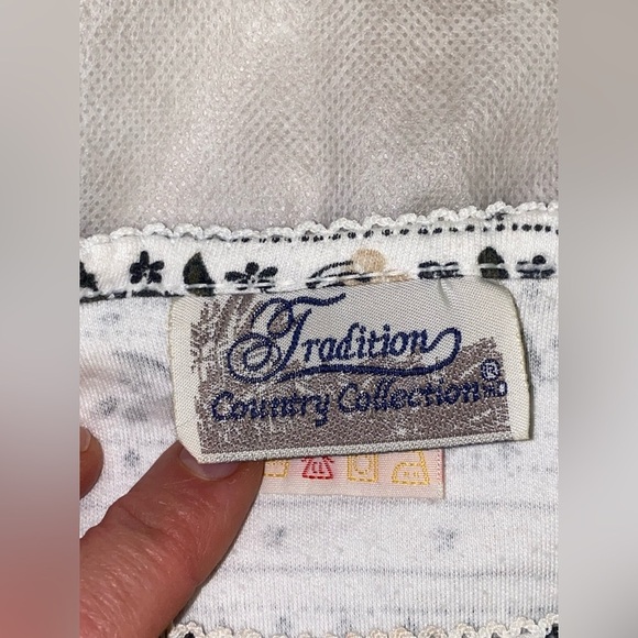 Striped Floral T-Shirt - Picture 2 of 5